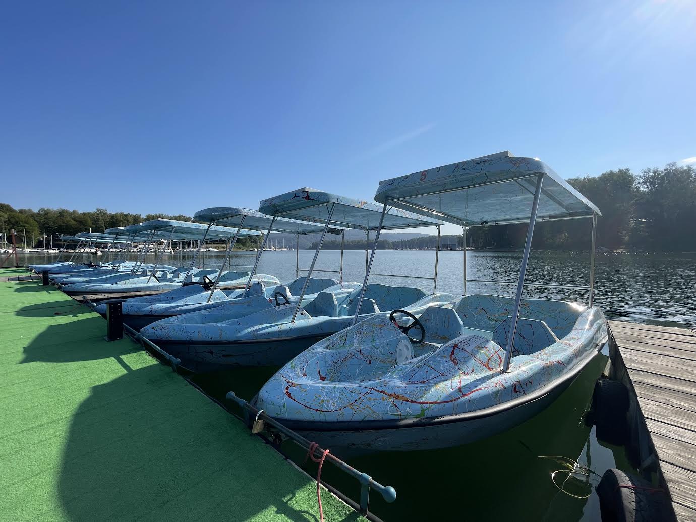 Water equipment rental – Ośrodek Wypoczynkowy Cypel